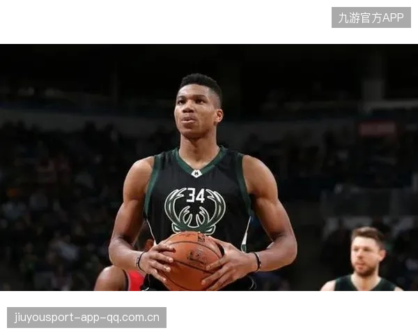 勇士雄鹿5换2交易传闻：能否达成？NBA球迷的热议与未来展望
